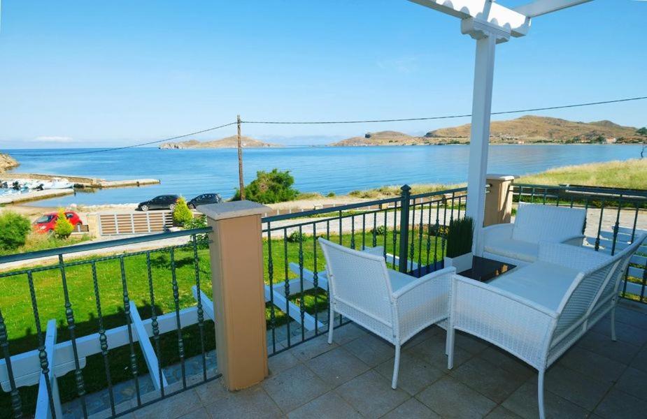 פלאטי Captains View Apartments מראה חיצוני תמונה