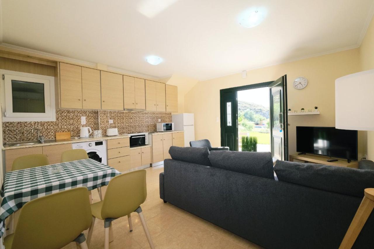 פלאטי Captains View Apartments מראה חיצוני תמונה